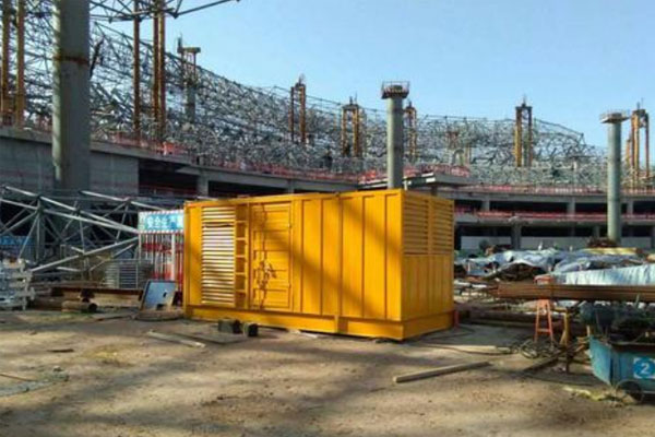 夏邑发电机出租如何判断空气滤清器是否需要更换？